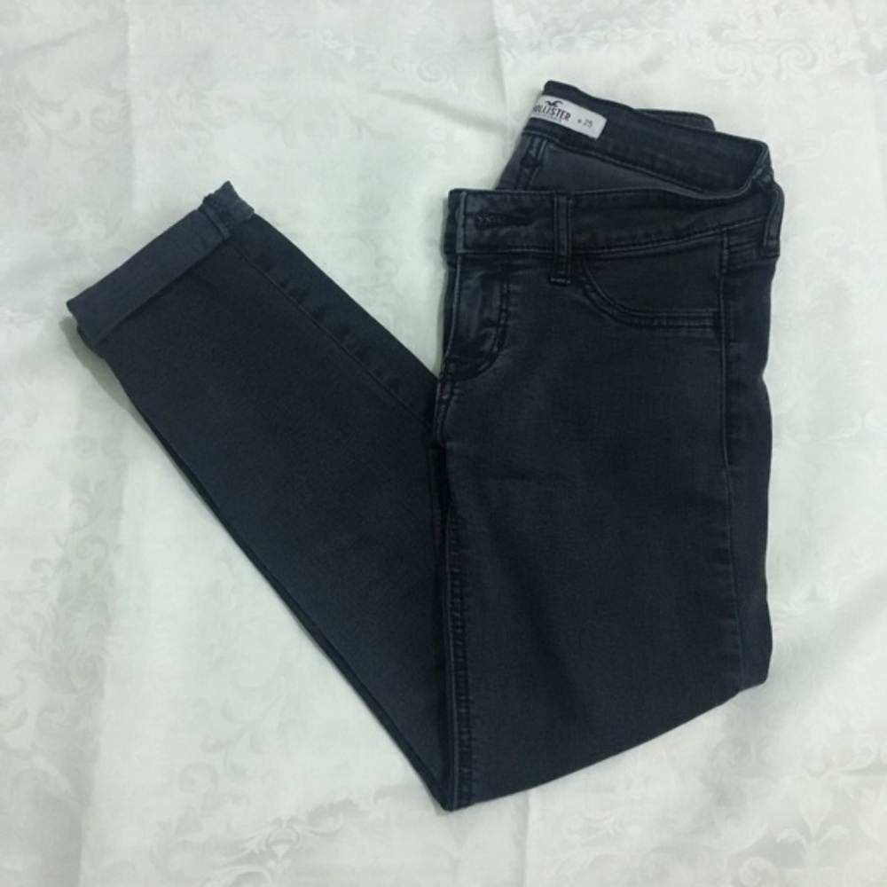 Hollister gray low-rise crop jean leggings